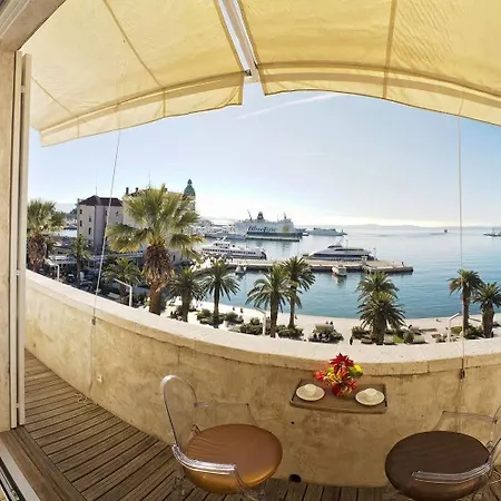 Hotel Riva And Diocletian Split